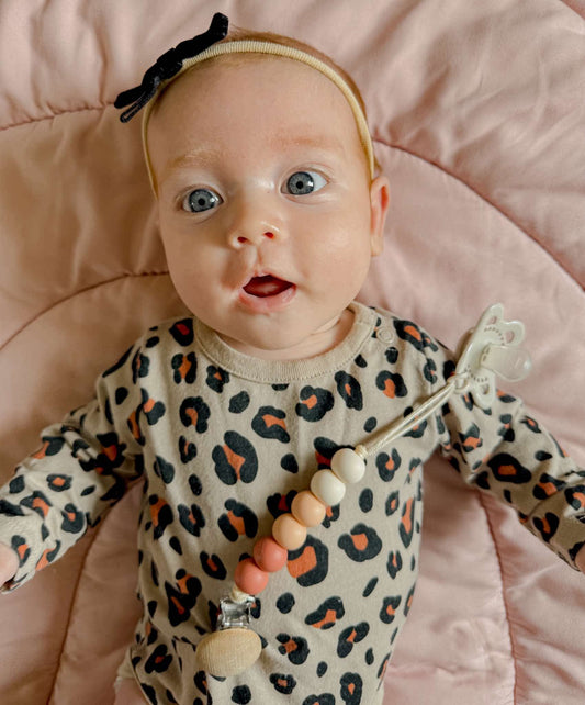 blush sunset paci clip