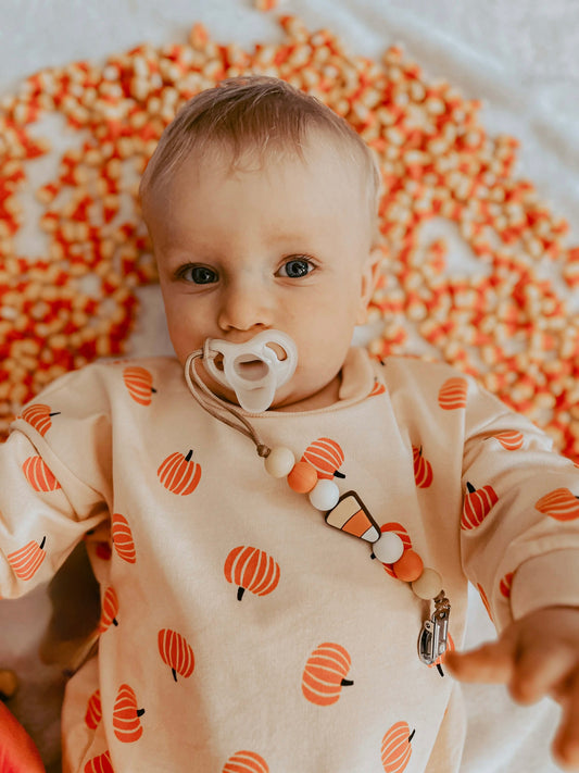 candy corn cutie paci clip