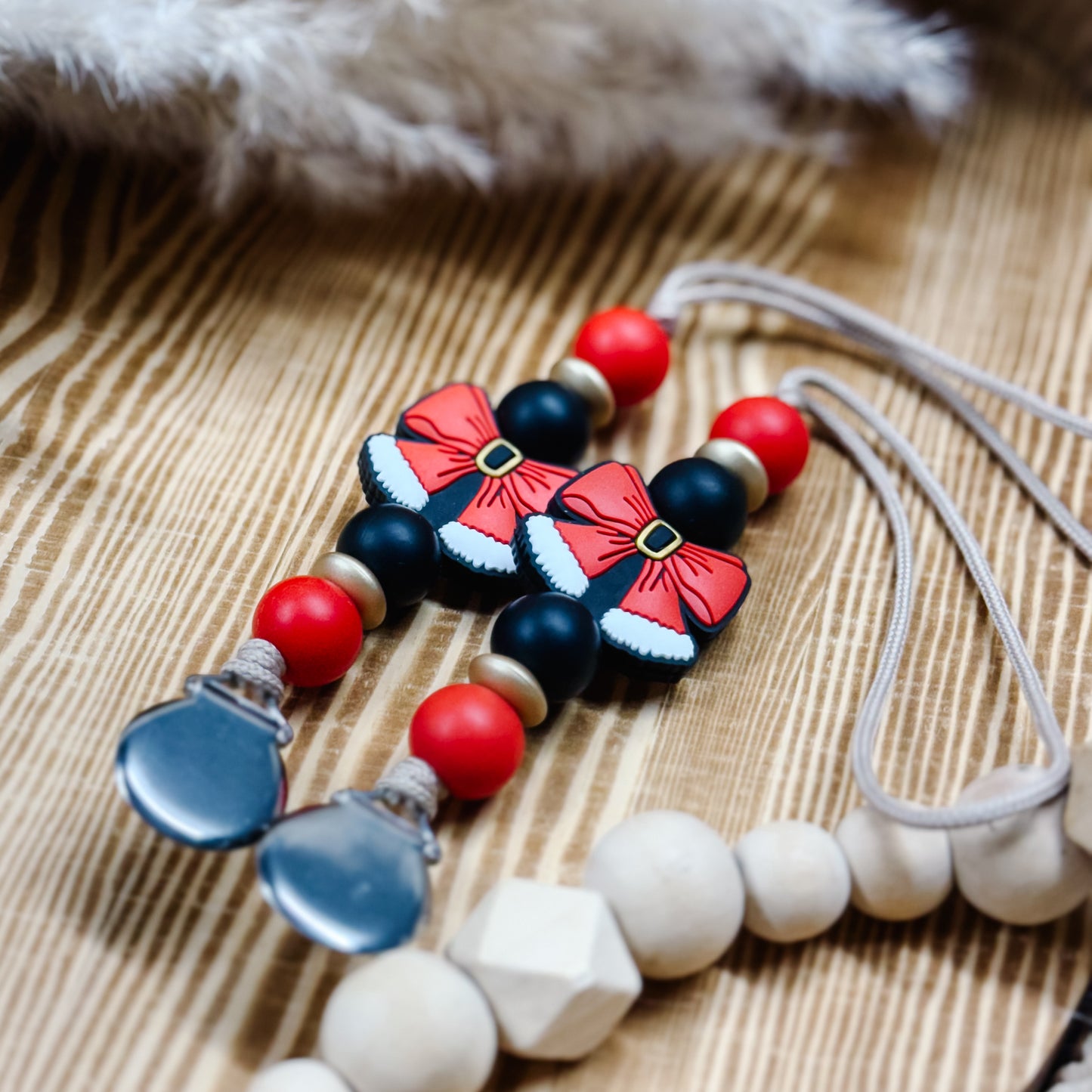 Santa Bow Paci Clip